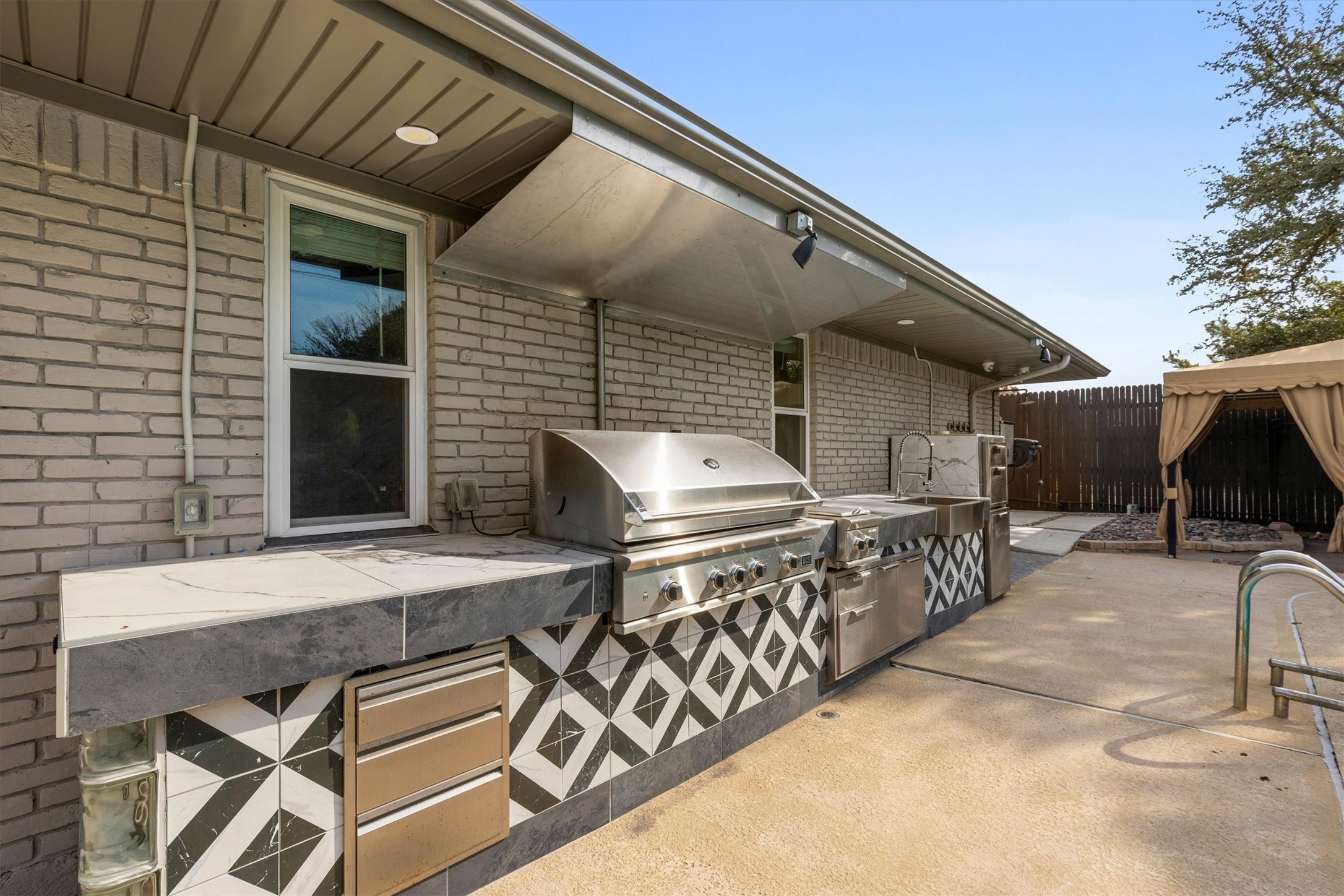 4436 Thunder Road