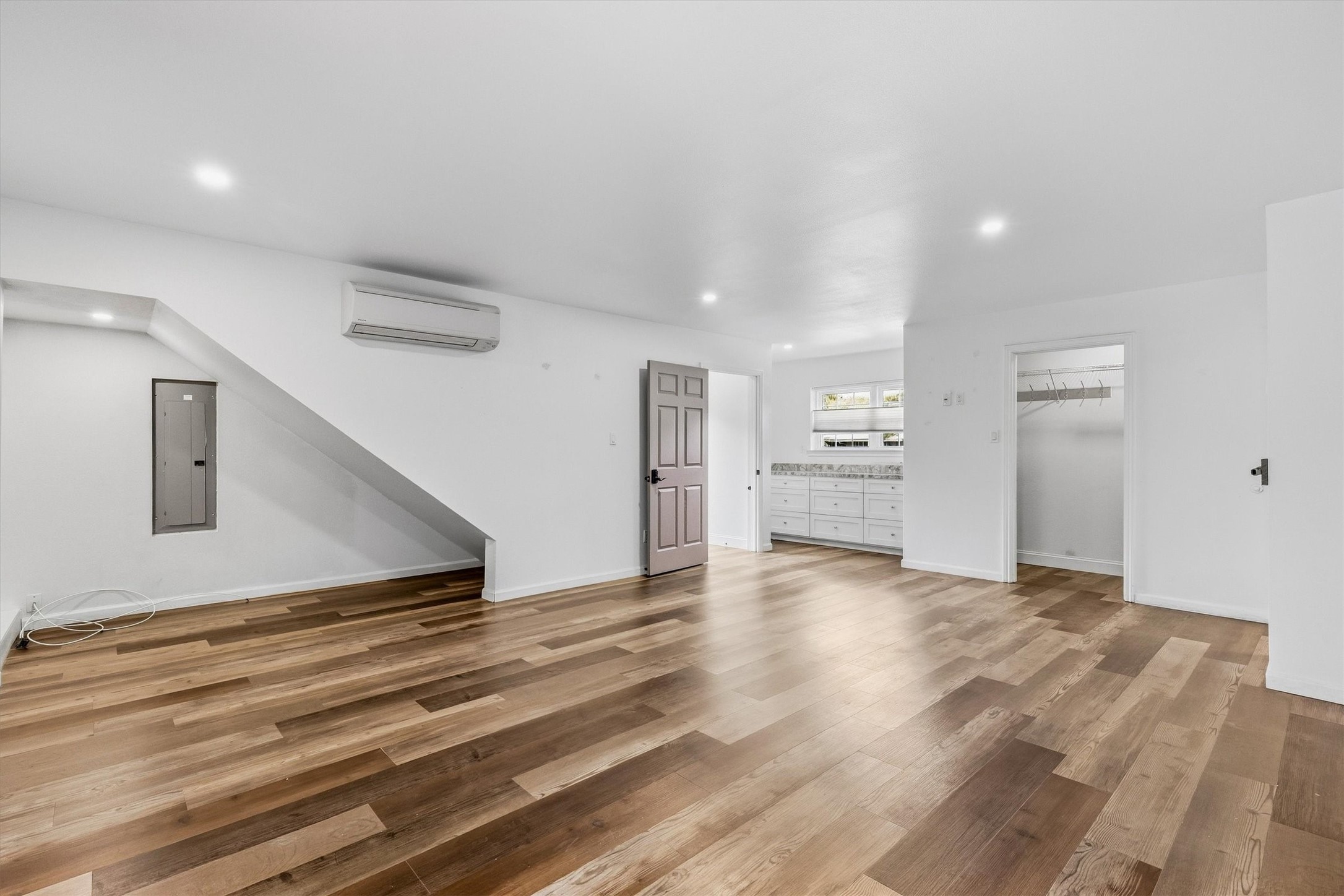 4436 Thunder Road