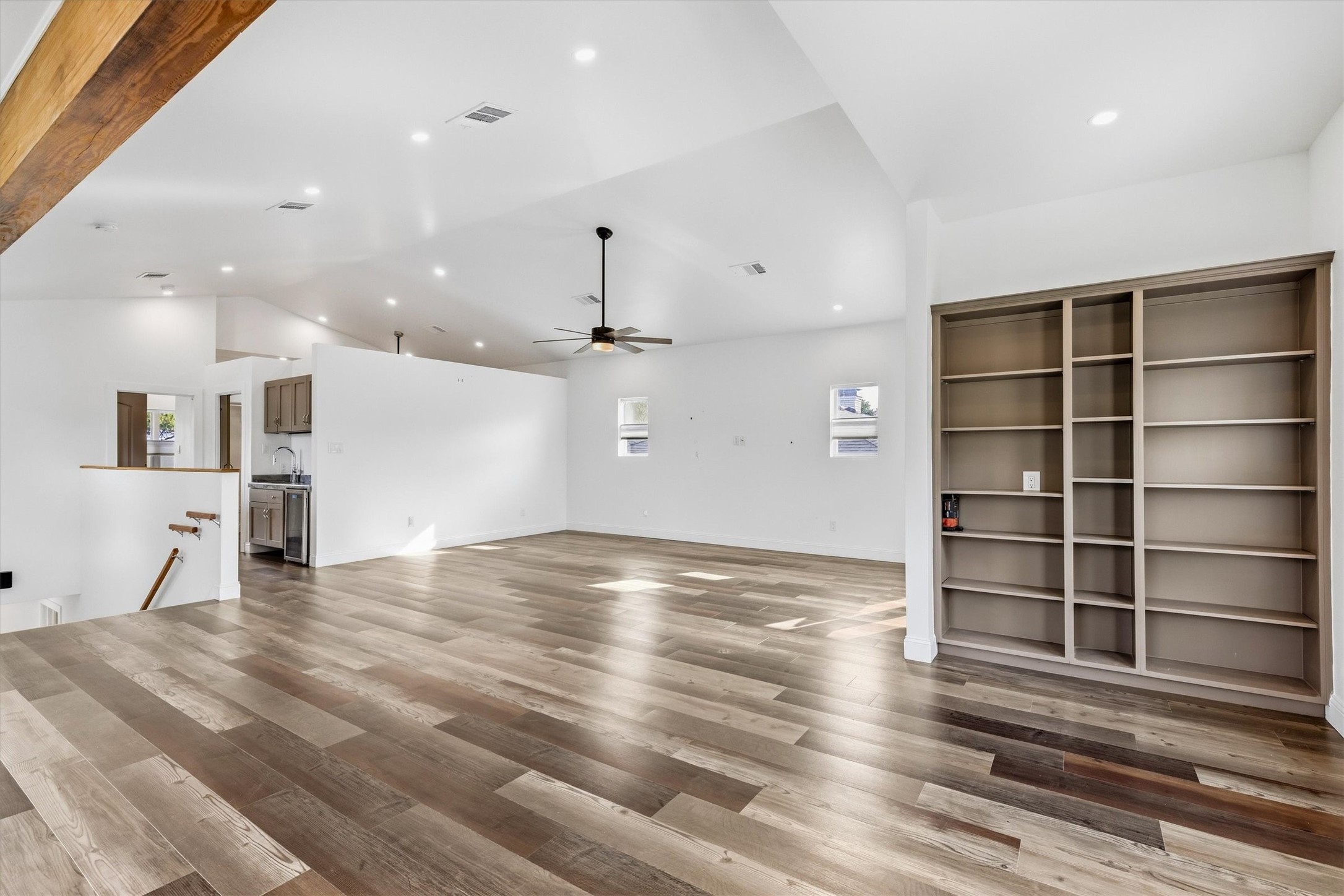 4436 Thunder Road