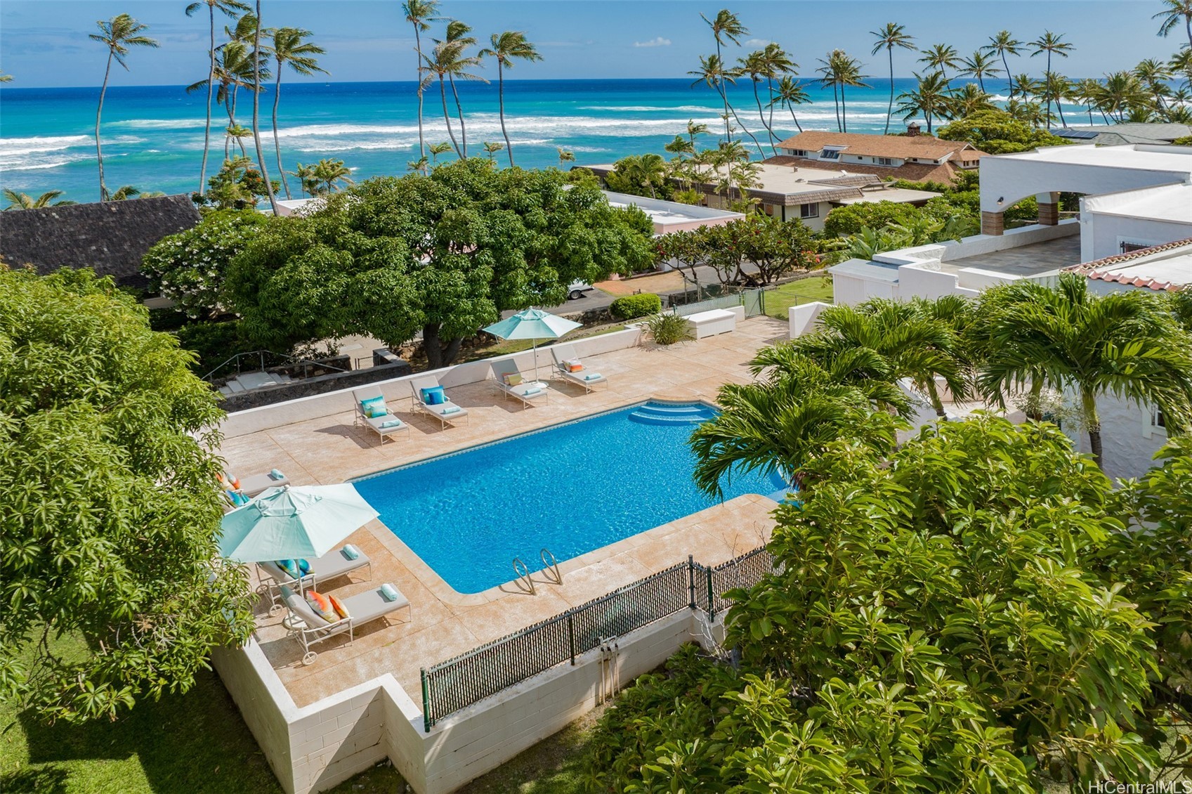 3735- Diamond Head Road