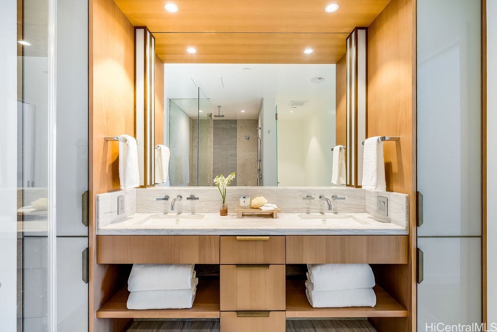 1100 Ala Moana Boulevard 700