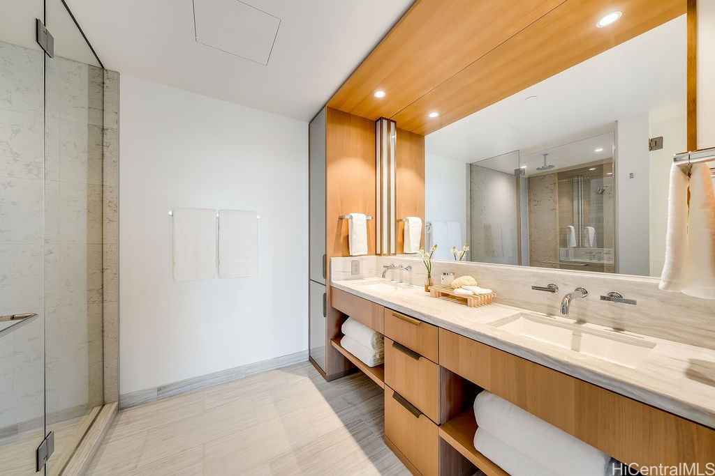 1100 Ala Moana Boulevard 700