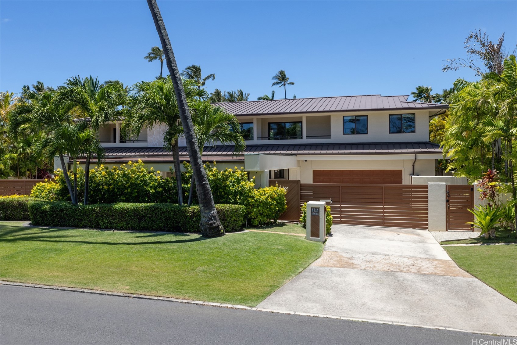 4714 Kahala Avenue