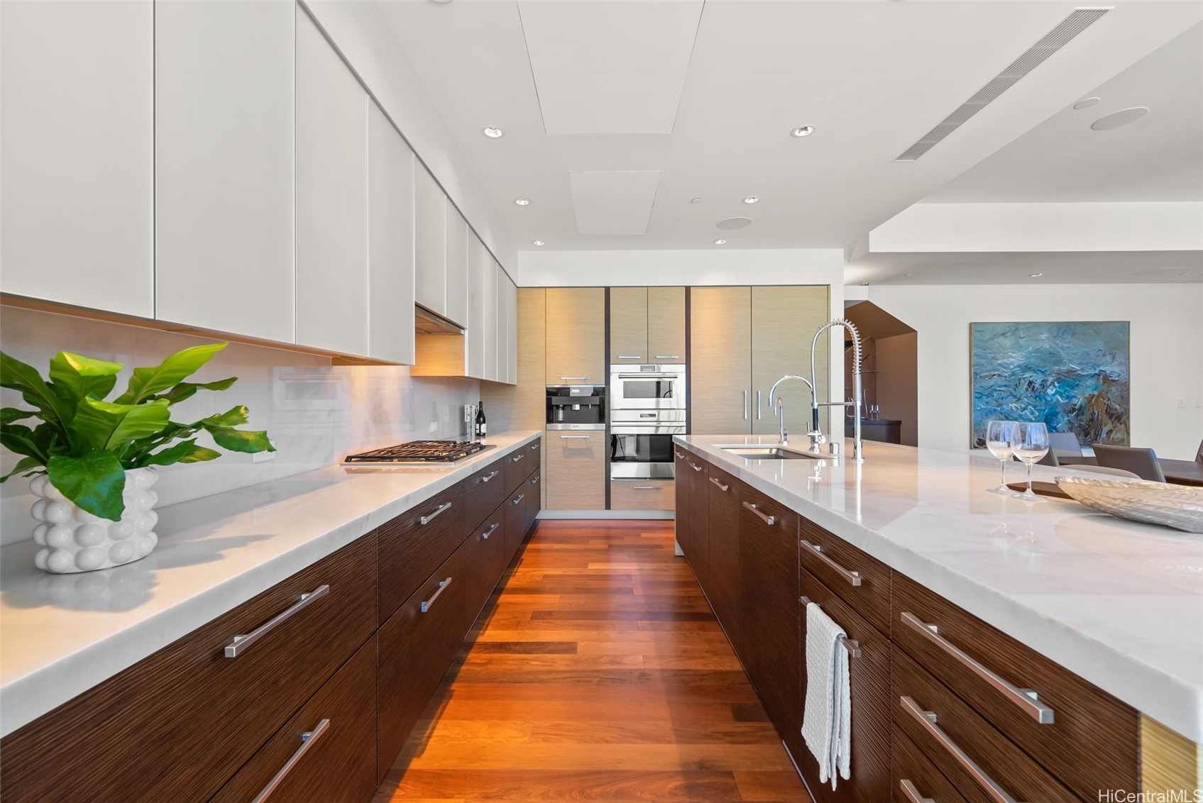 1555 Kapiolani Boulevard 2301