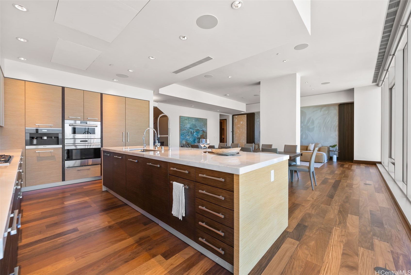 1555 Kapiolani Boulevard 2301