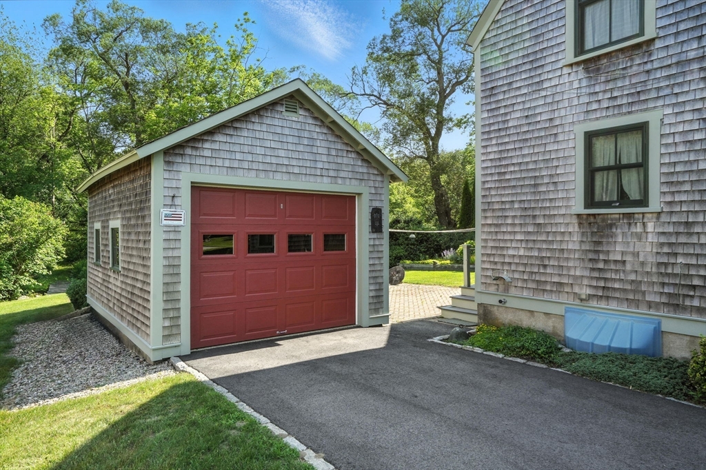 61 Brook St
