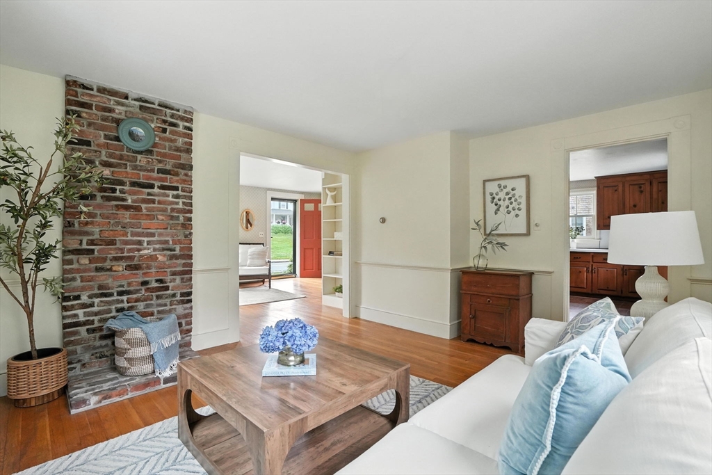 61 Brook St