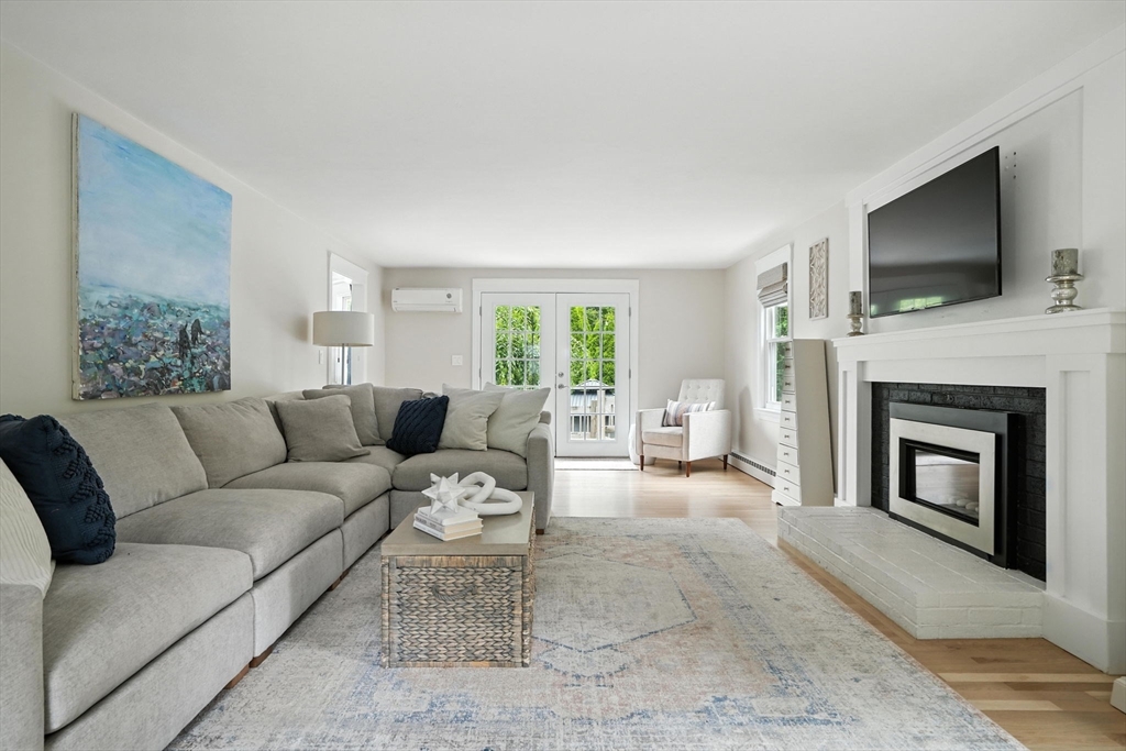 20 Standish St