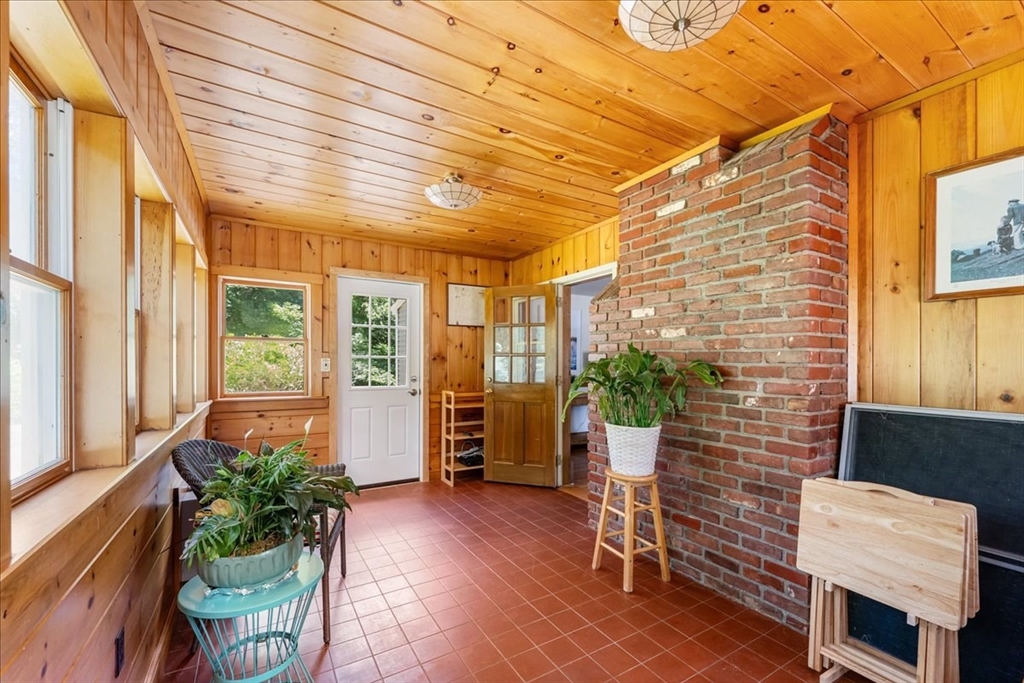 57 Twin Fawn Dr