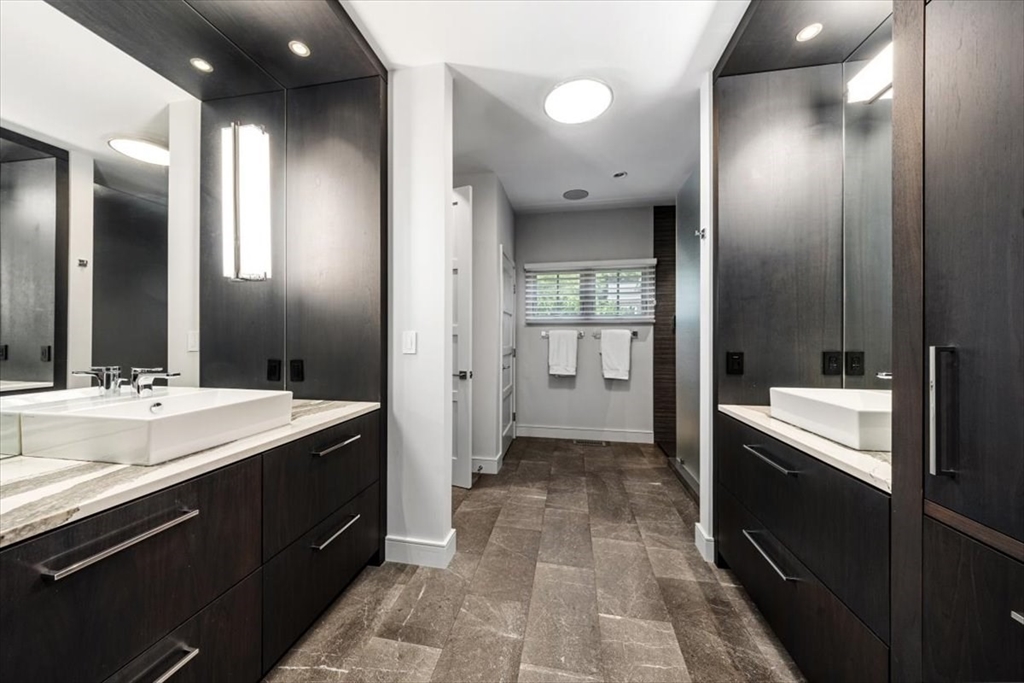 2 Black Rock Dr # 21