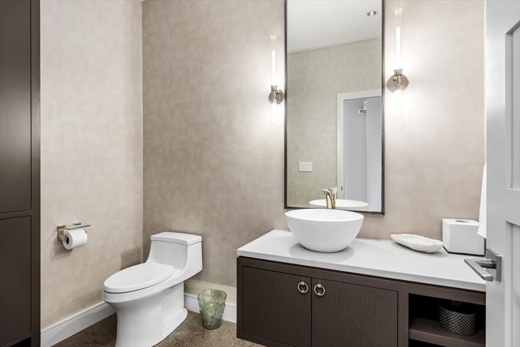 2 Black Rock Dr # 21
