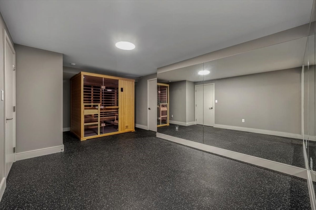 2 Black Rock Dr # 21