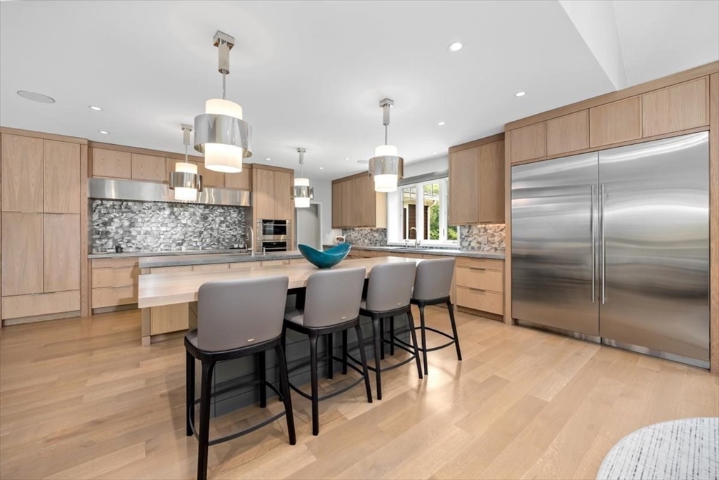 2 Black Rock Dr