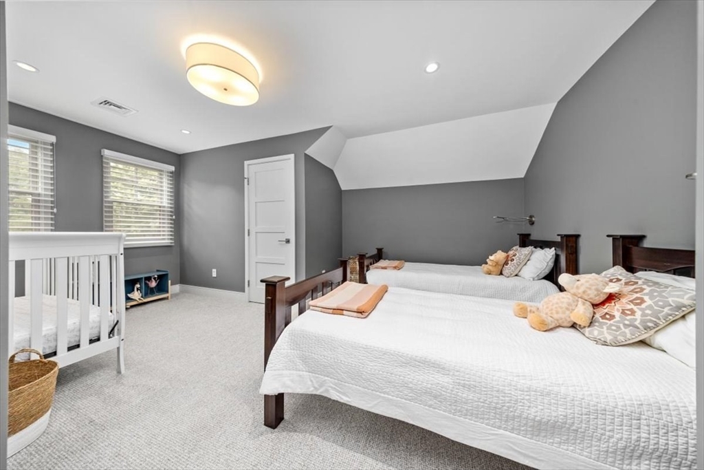 2 Black Rock Dr
