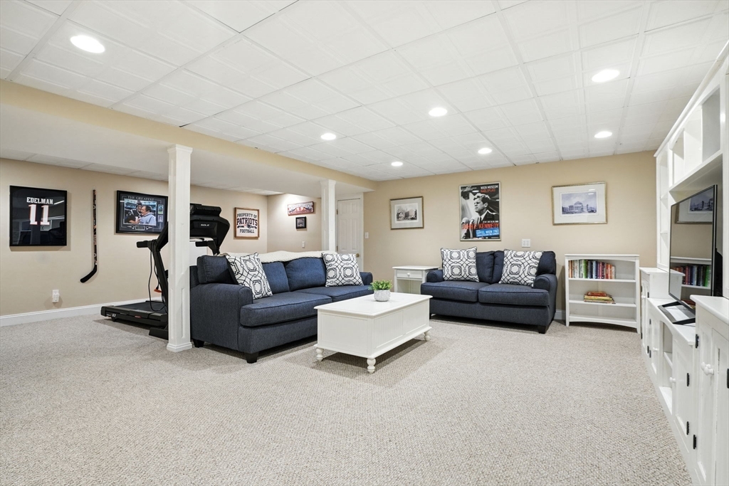 18 Highview Rd