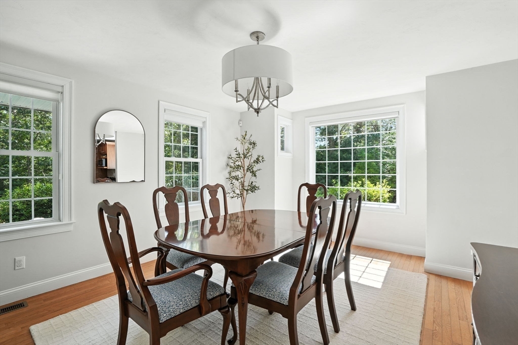 18 Highview Rd
