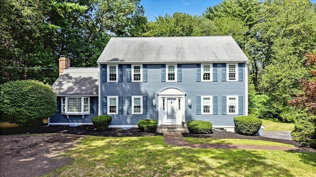 248 Larchmont Ln