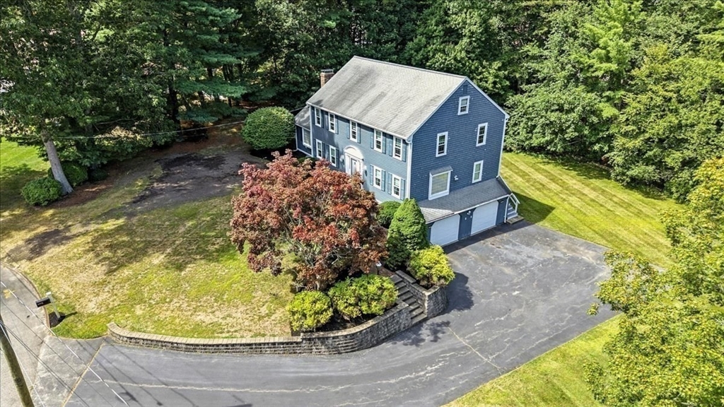248 Larchmont Ln
