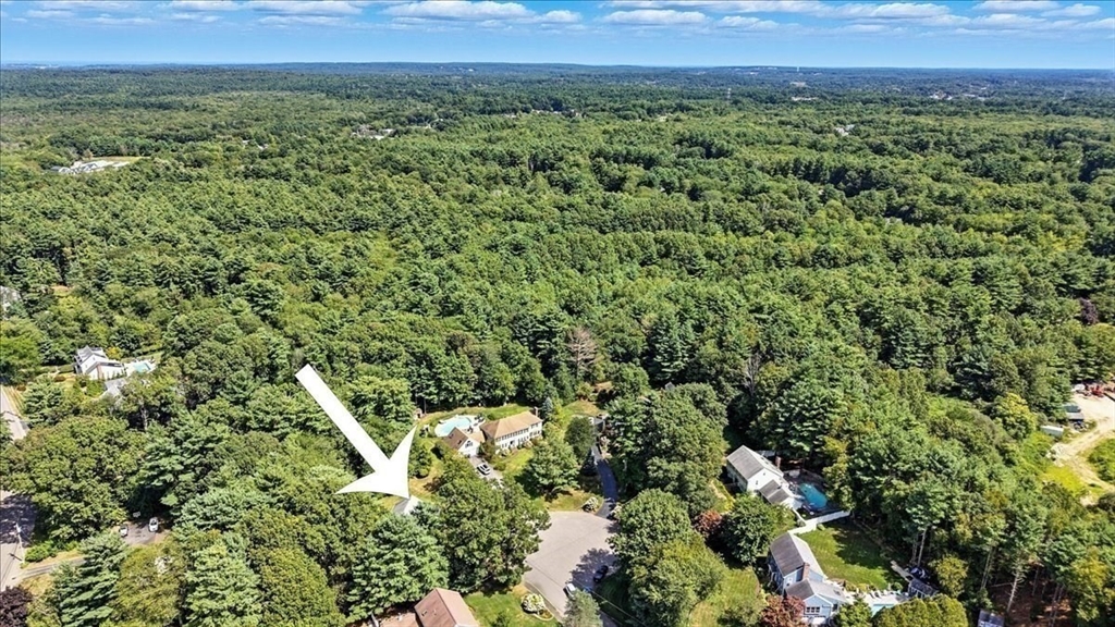 248 Larchmont Ln