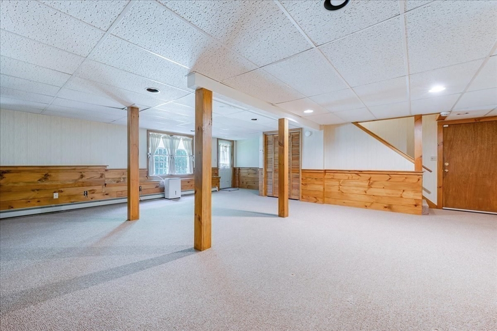 248 Larchmont Ln