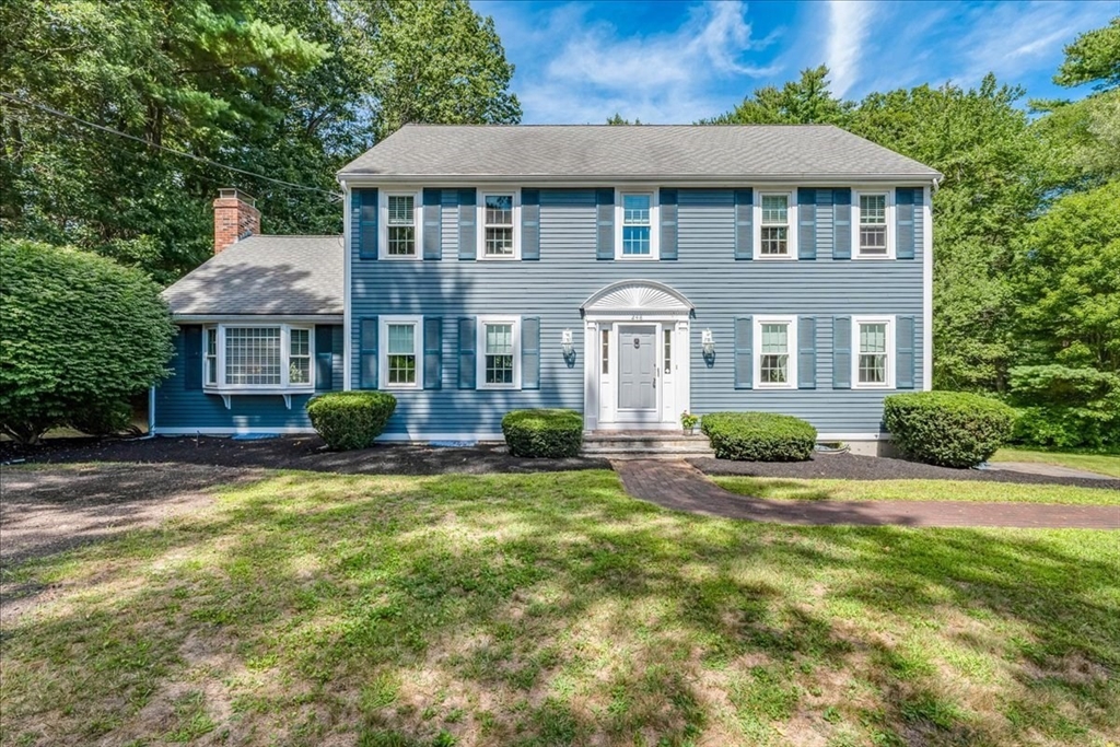 248 Larchmont Ln