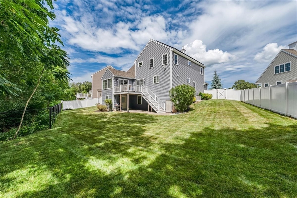 30 Gretchens Way