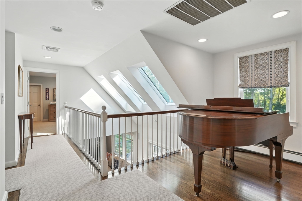 10 Arrowhead Drive
