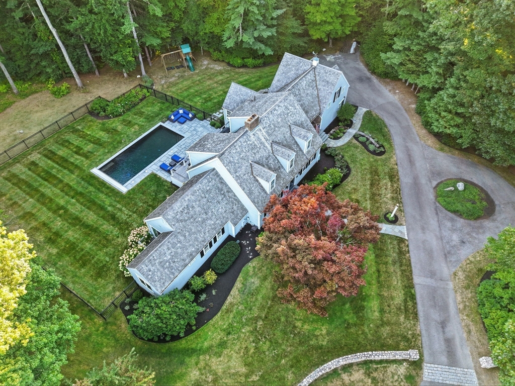 10 Arrowhead Drive