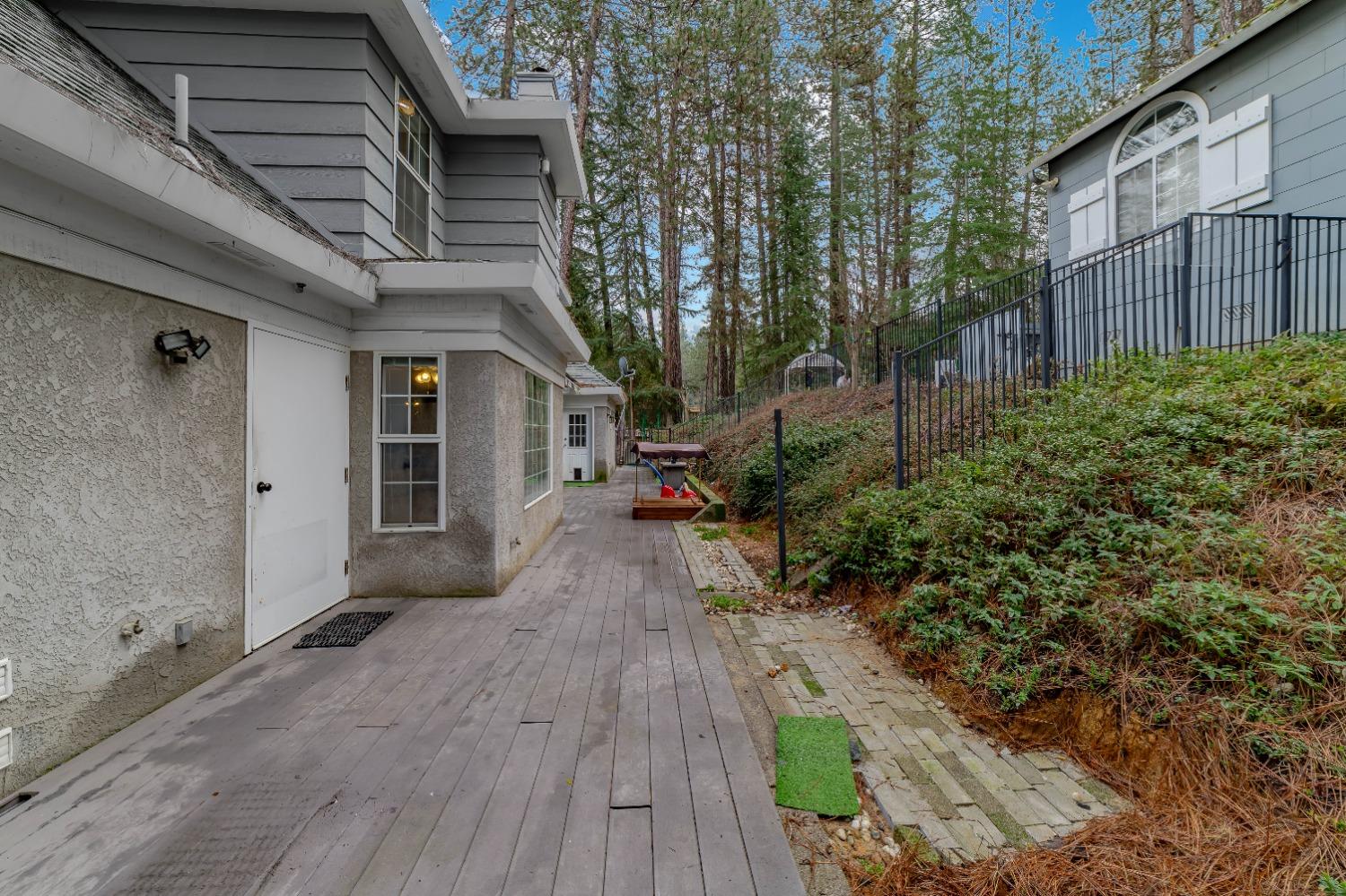 935 W Weimar Cross Road