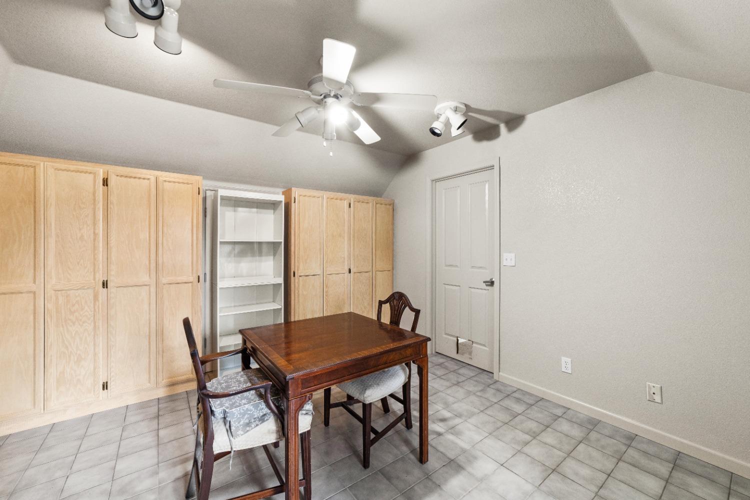 935 W Weimar Cross Road