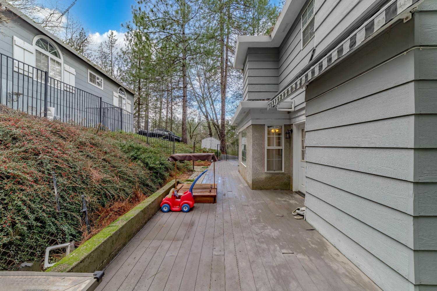 935 W Weimar Cross Road
