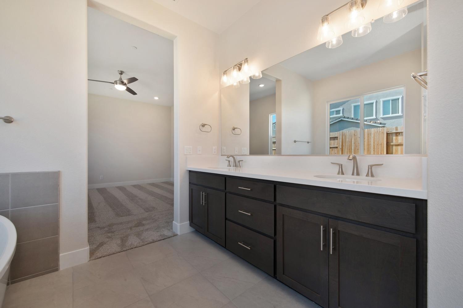 3120 Shasta Daisy Circle