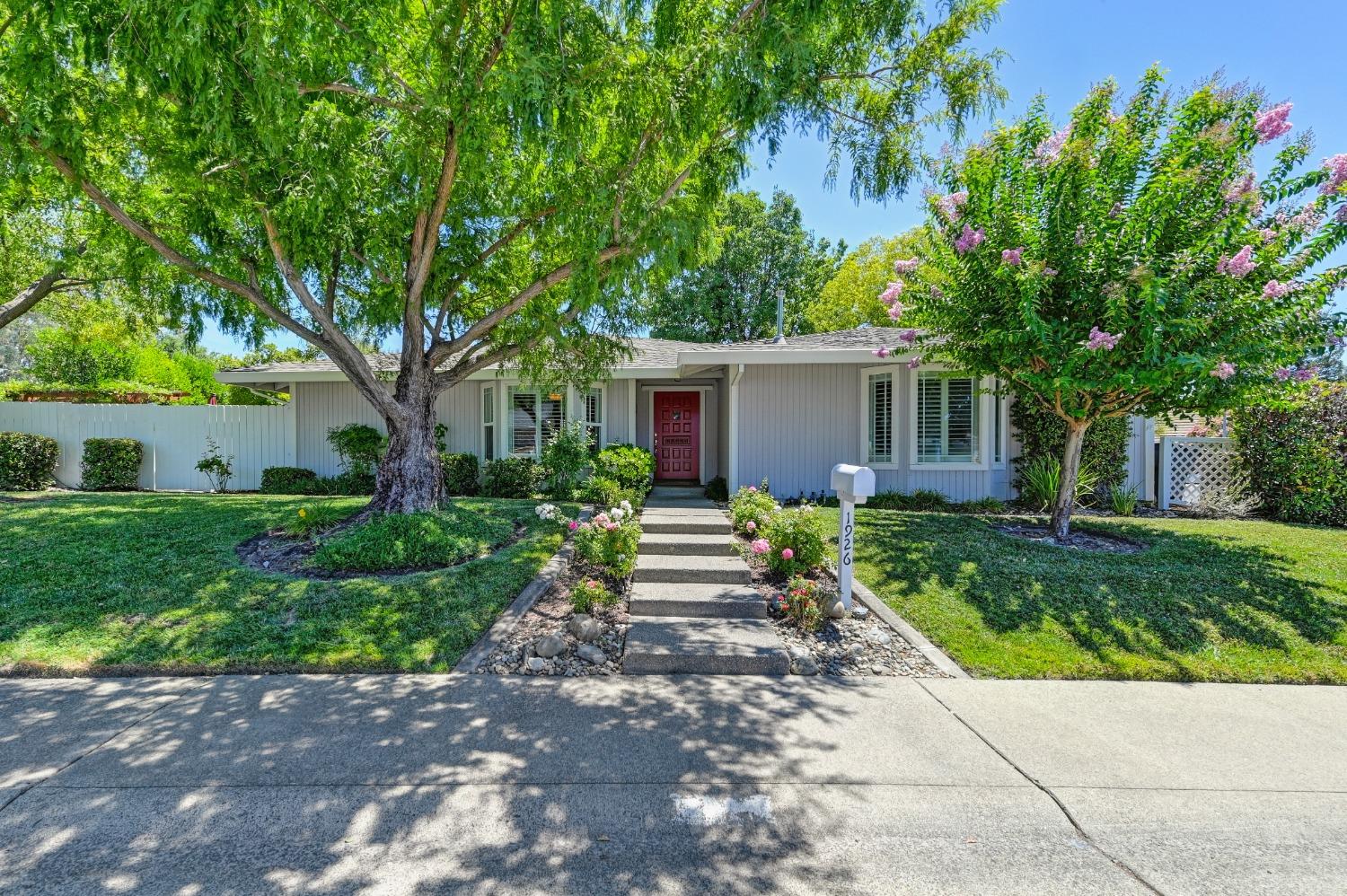 1926 Balboa Drive