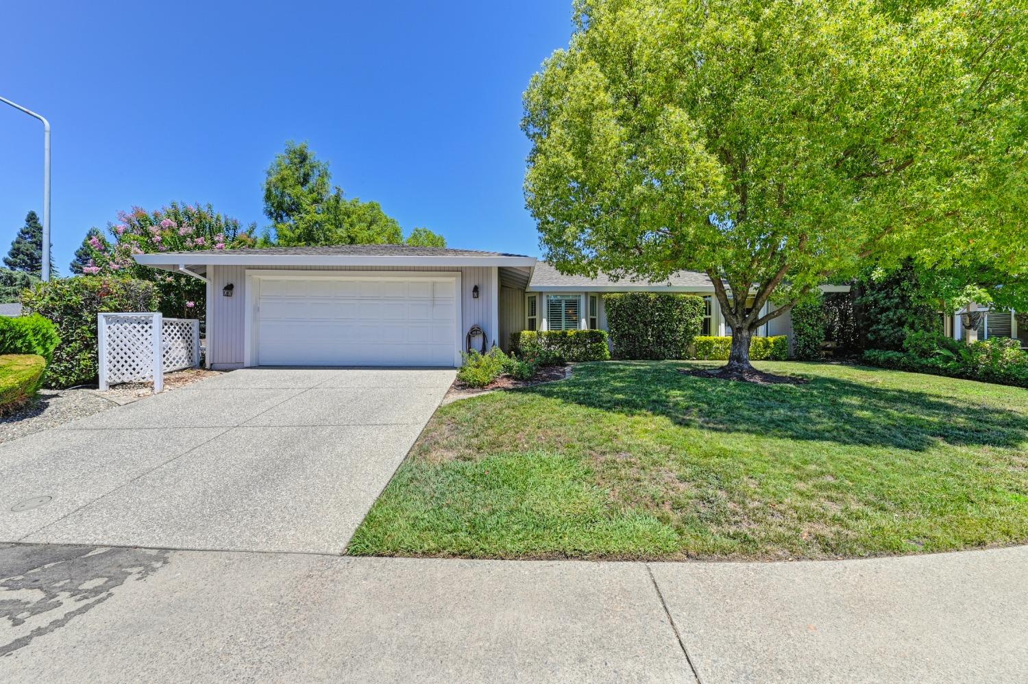 1926 Balboa Drive