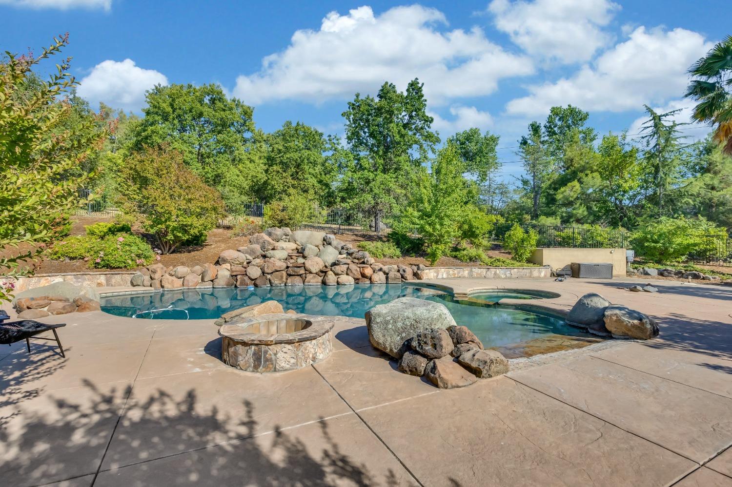 3360 Sierra Springs Court