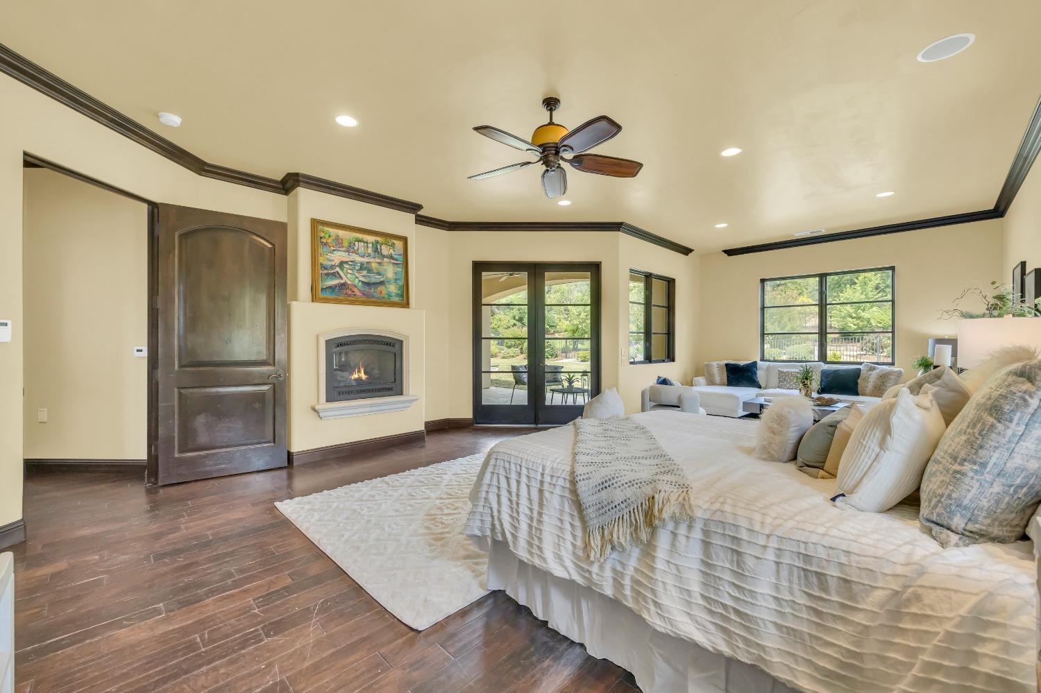 3360 Sierra Springs Court