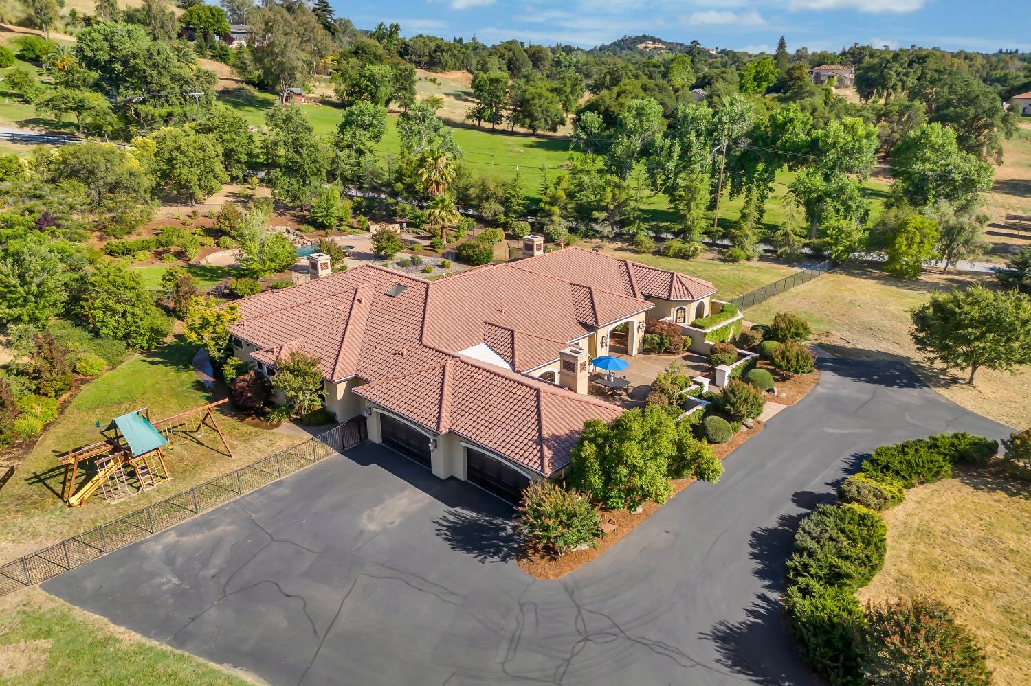 3360 Sierra Springs Court