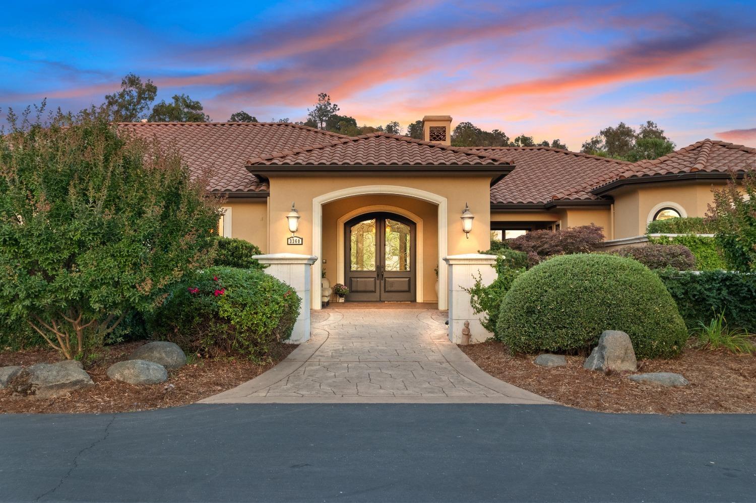 3360 Sierra Springs Court