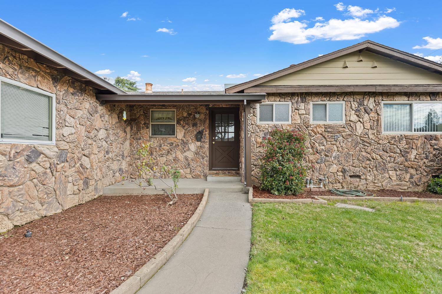 8887 Cerezo Drive