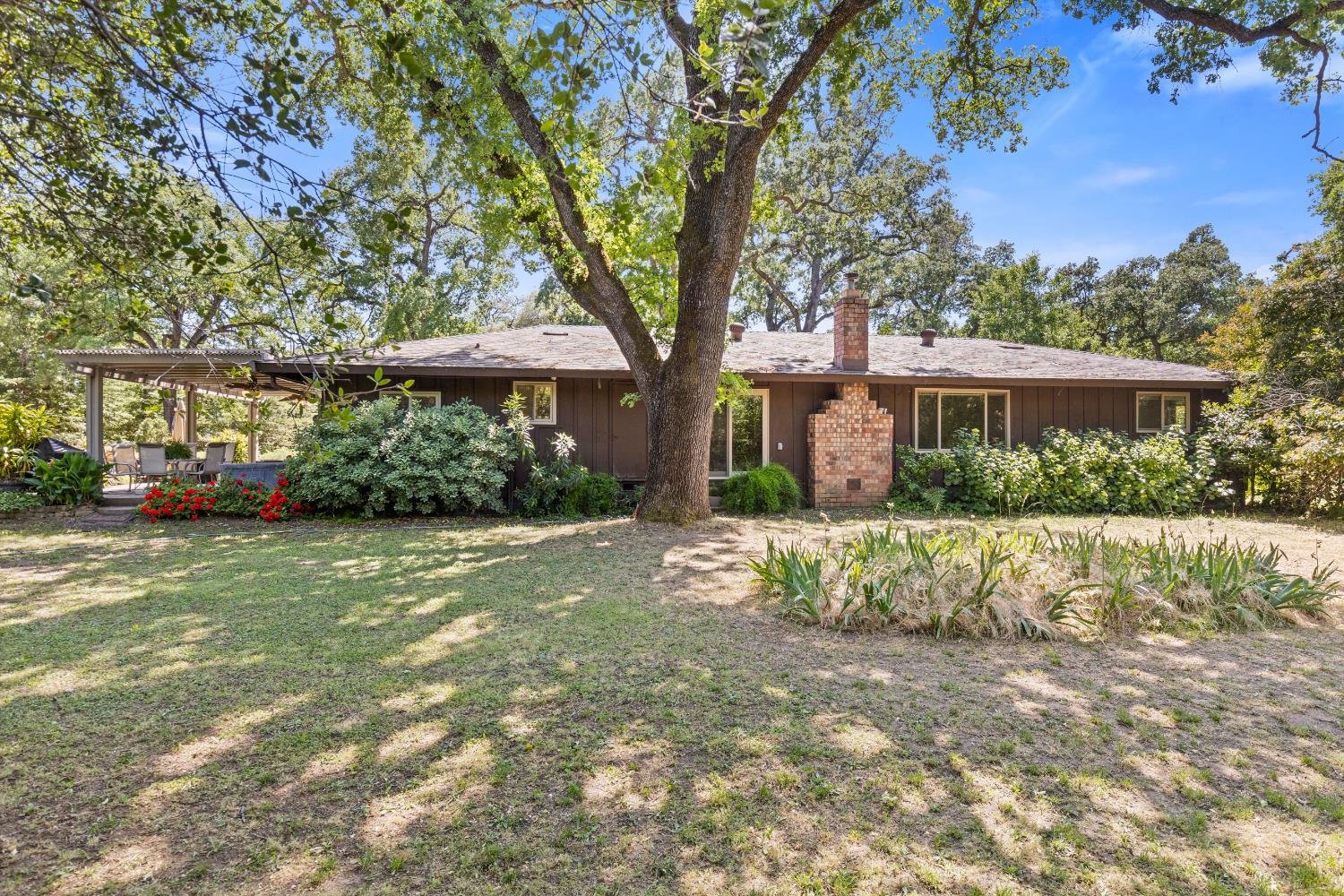 7705 Horseshoe Bar Road