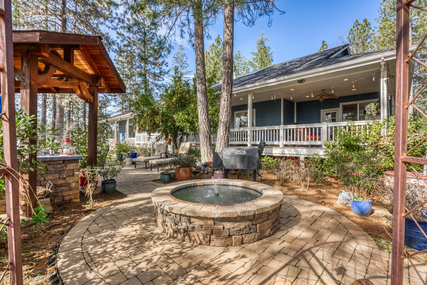 22045 Farrier Court