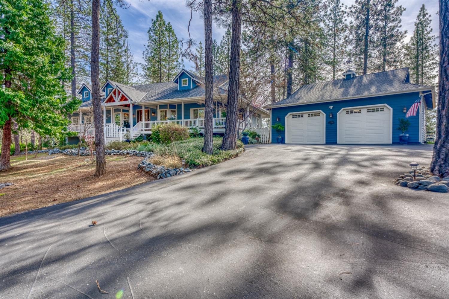 22045 Farrier Court