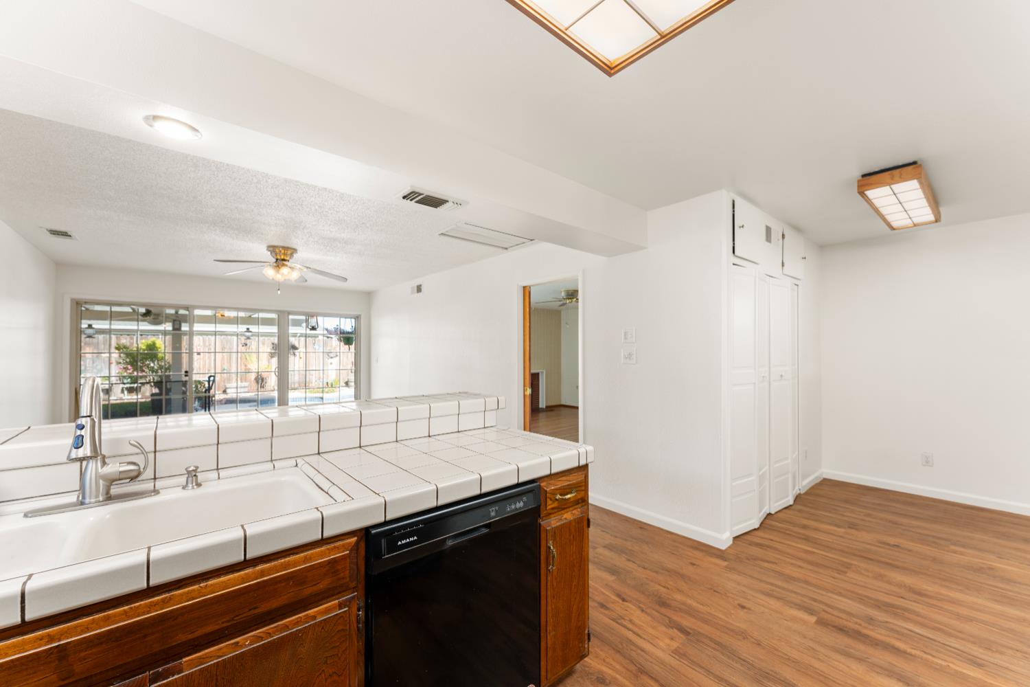 5013 Dingman Circle