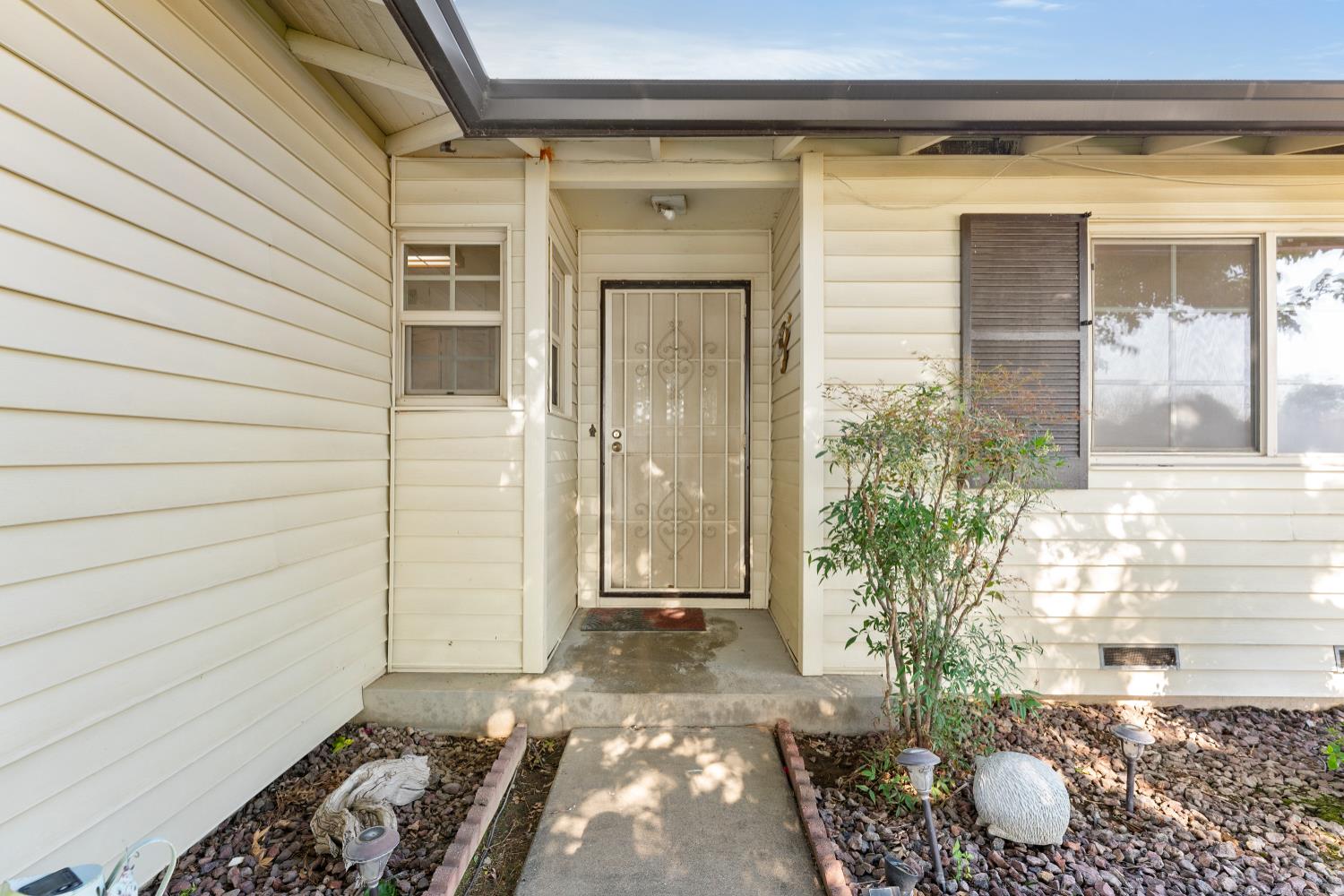 5013 Dingman Circle