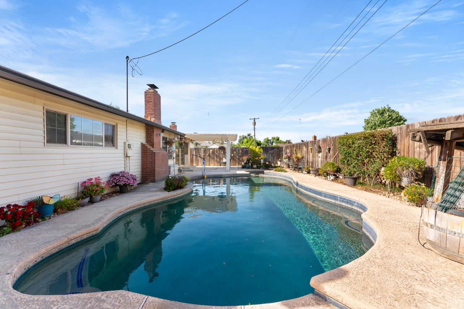 5013 Dingman Circle