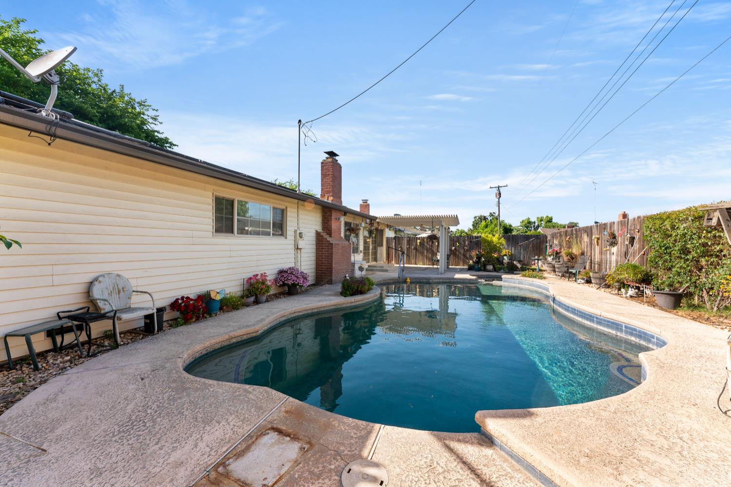 5013 Dingman Circle