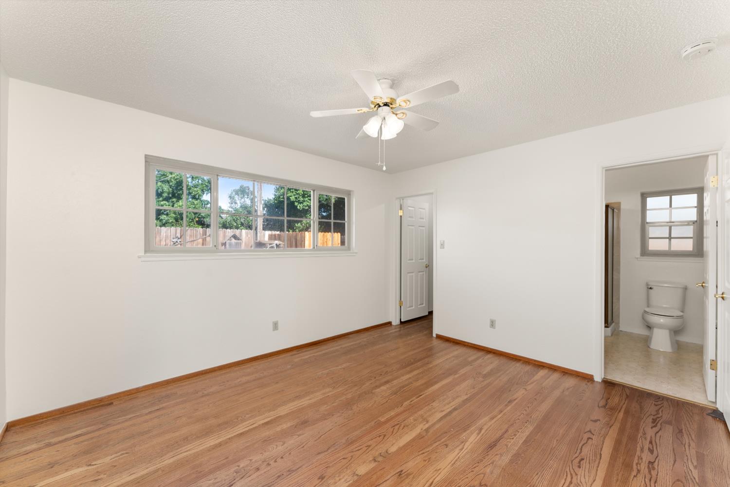 5013 Dingman Circle