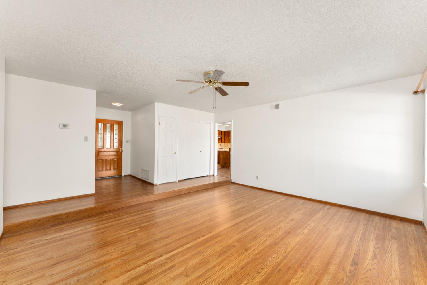 5013 Dingman Circle