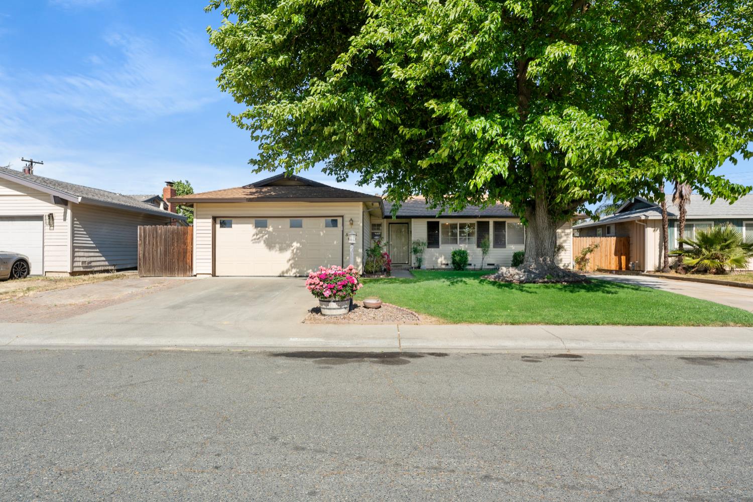 5013 Dingman Circle