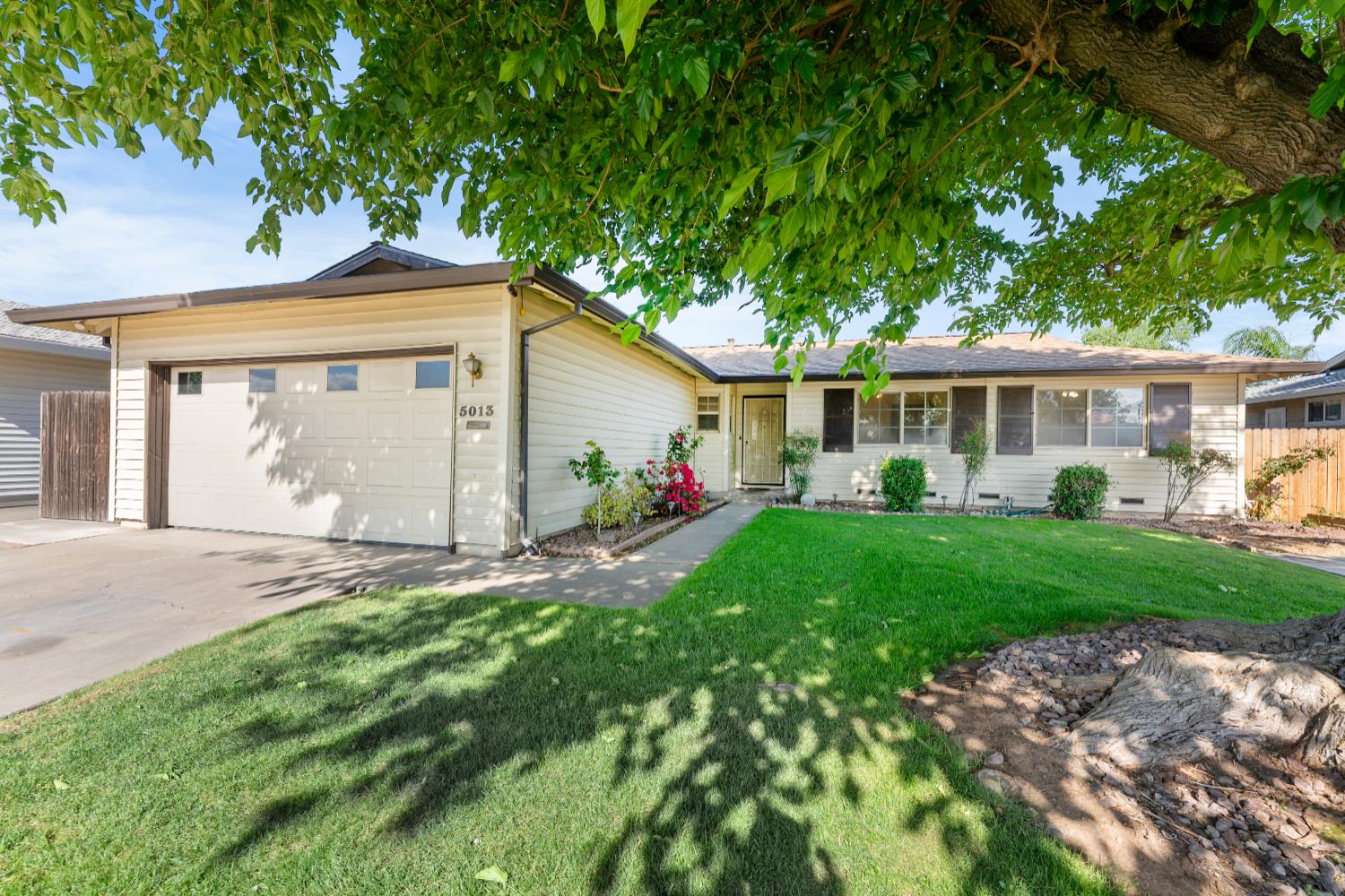 5013 Dingman Circle